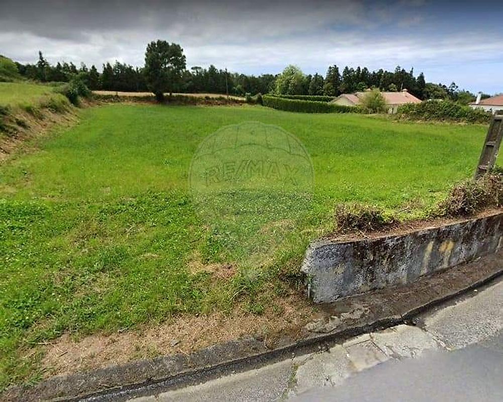 Land for sale in Ribeira Grande, Portugal — €110,000