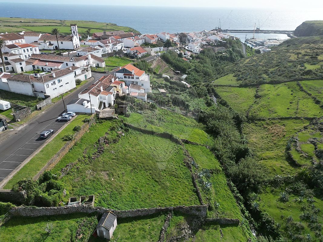 Terreno em Vila do Porto