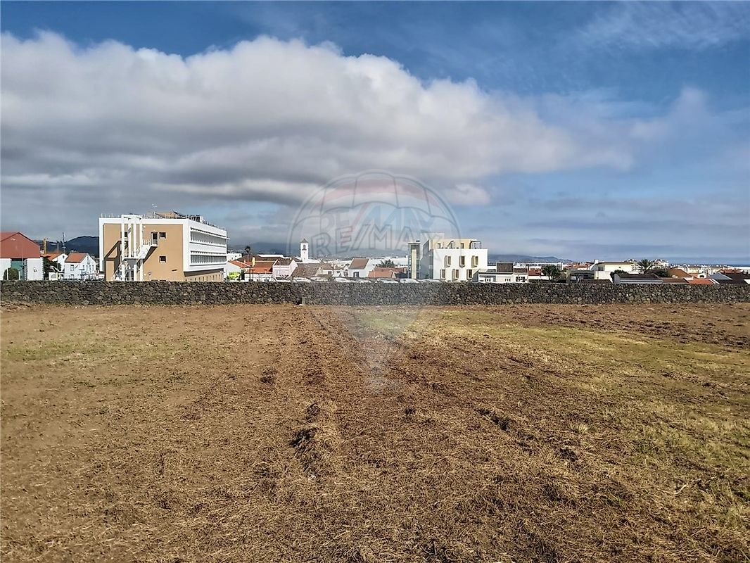 Land for sale in Ponta Delgada, Portugal — €220,000