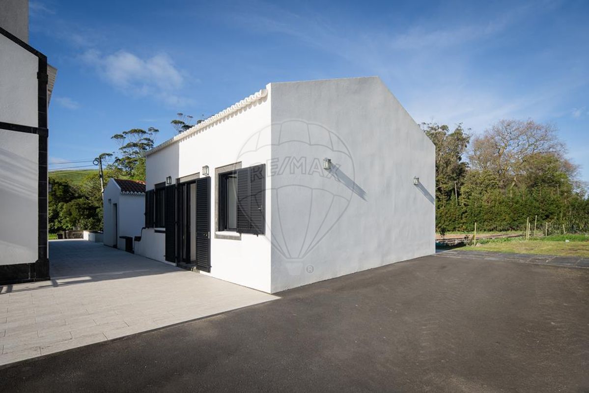 listing 120961084-440 picture-0