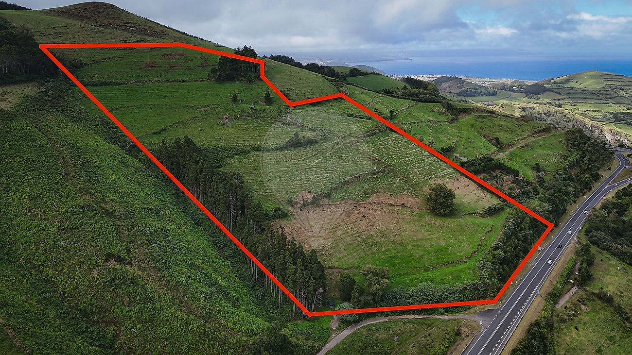 Terreno à venda em Ribeira Grande