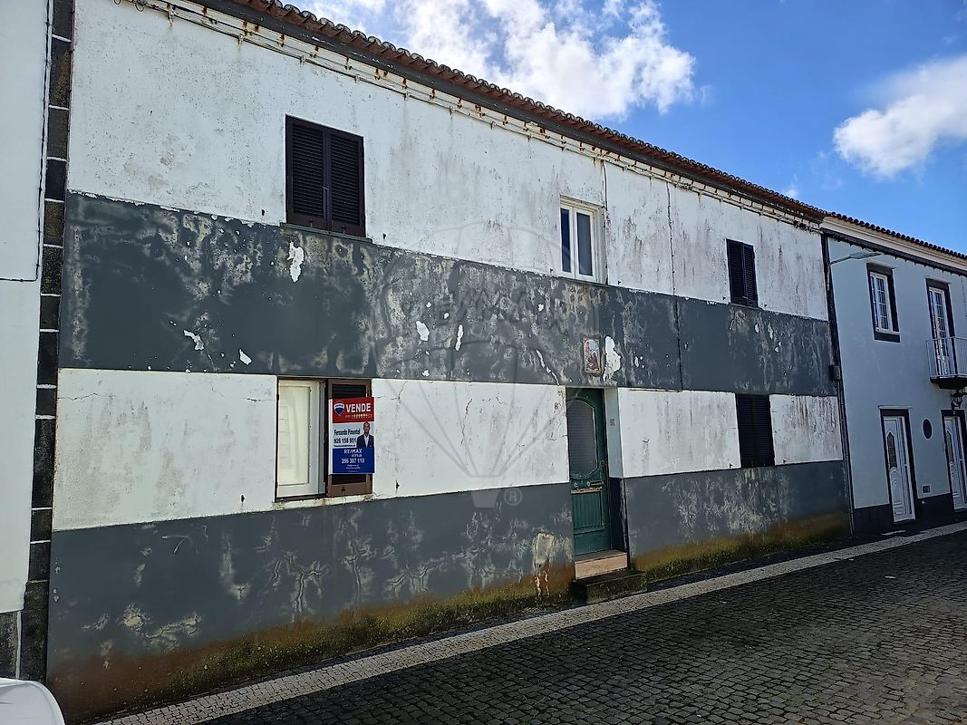 Moradia T4 para venda