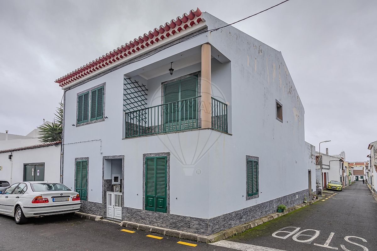 Moradia T4 para venda