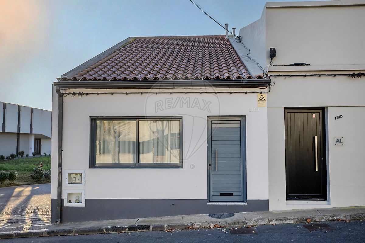 Moradia T2 à venda em Ponta Delgada