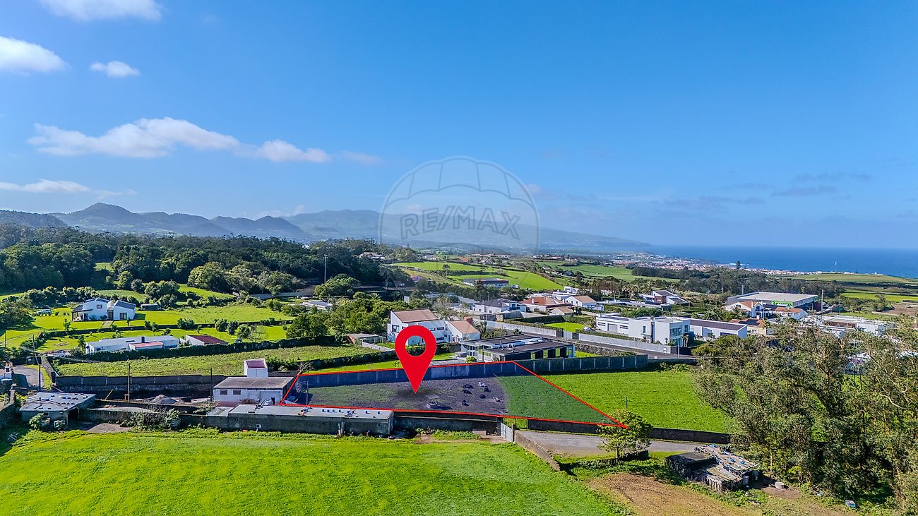 Terreno à venda em Ribeira Grande