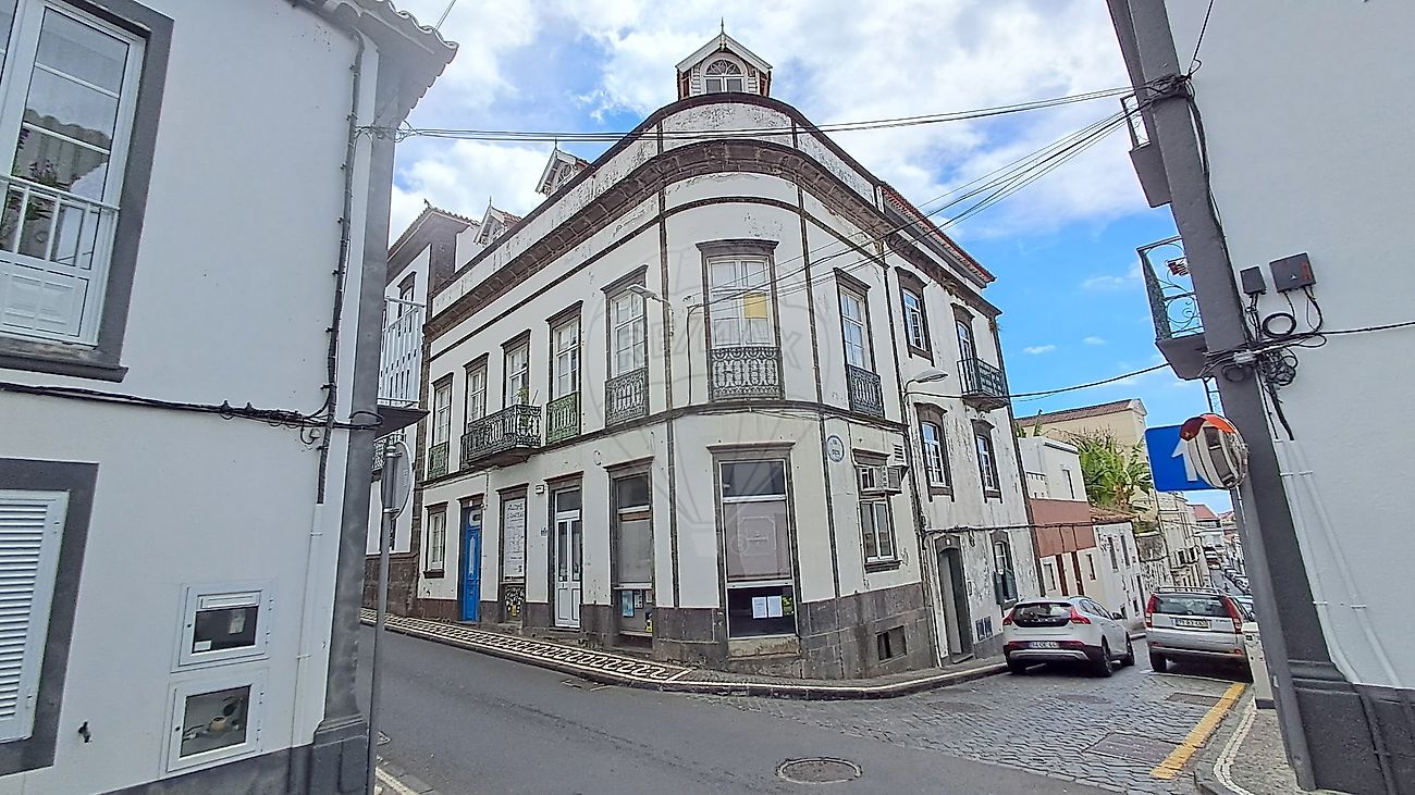 Prédio T3 à venda em Ponta Delgada