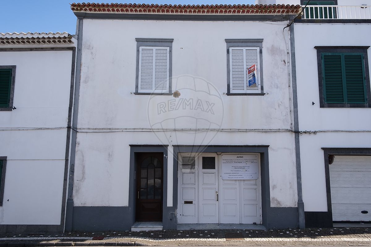 Moradia T4 - Rosto de Cão (São Roque), Ponta Delgada, Ilha de São Miguel