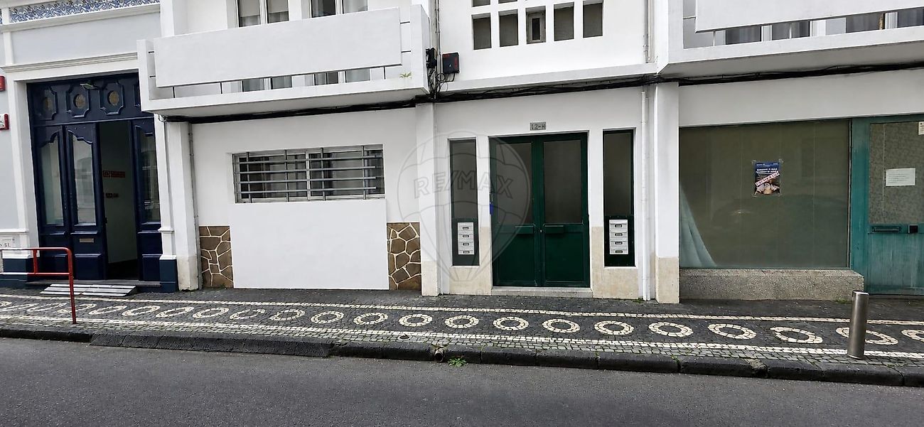 Apartamento T3 à venda em Ponta Delgada