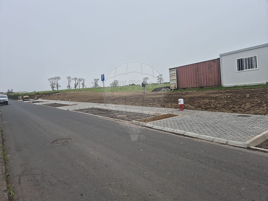 Terreno à venda em Ponta Delgada