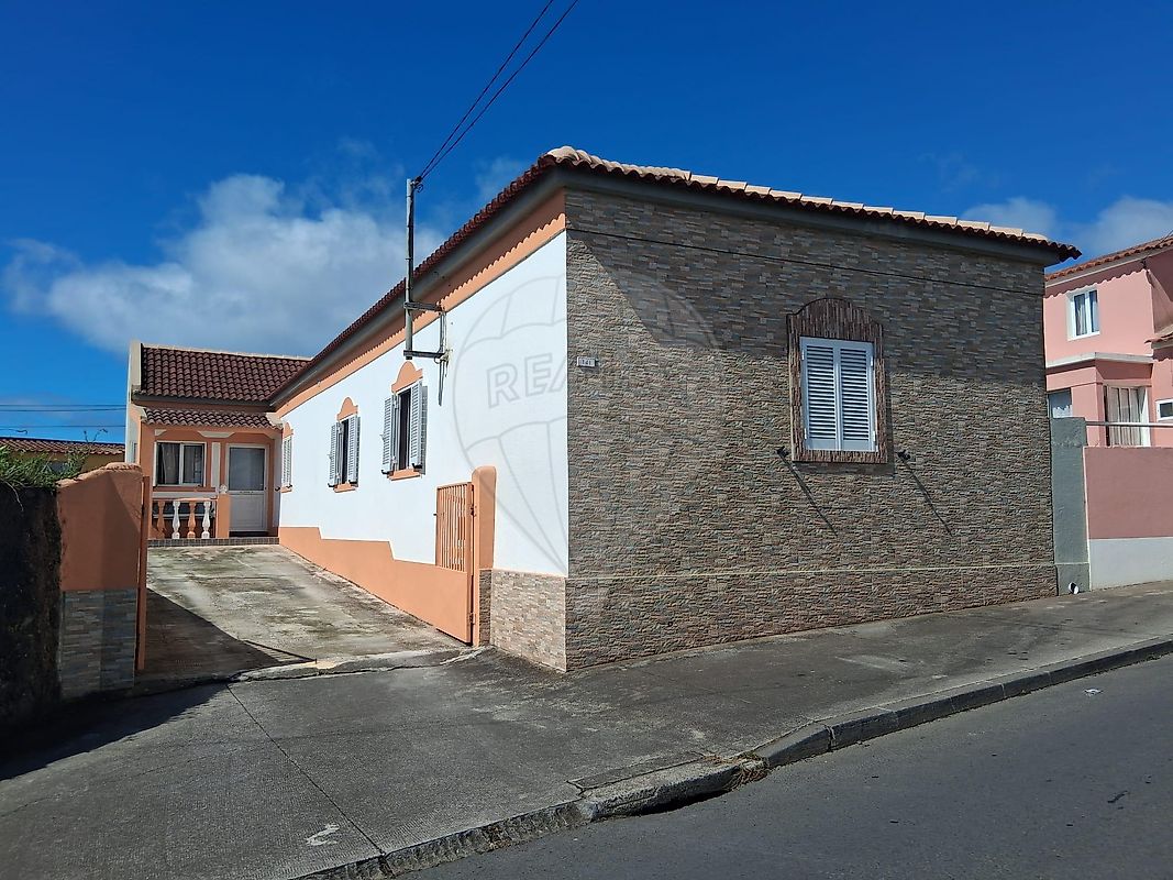 Apartamento T3 à venda em Ponta Delgada