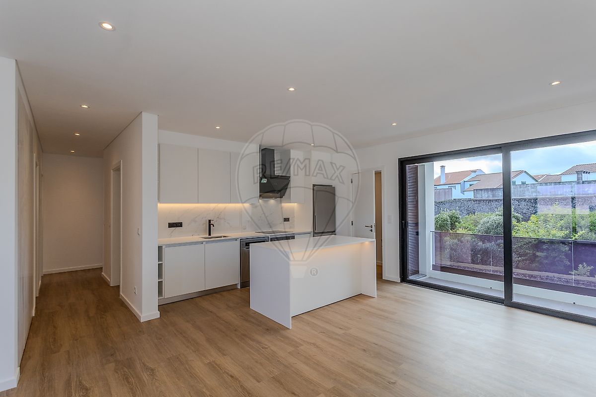 Apartamento T3 à venda em Rabo de Peixe, Ribeira Grande — foto 8