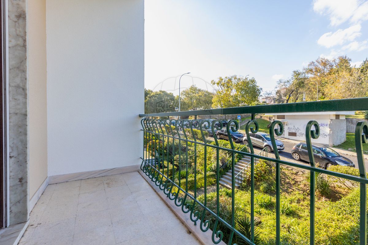 listing 120992163-225 picture-0