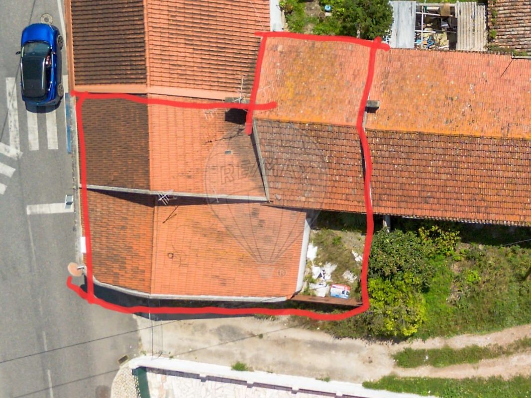 Moradia T2 à venda em Loures, €180.000