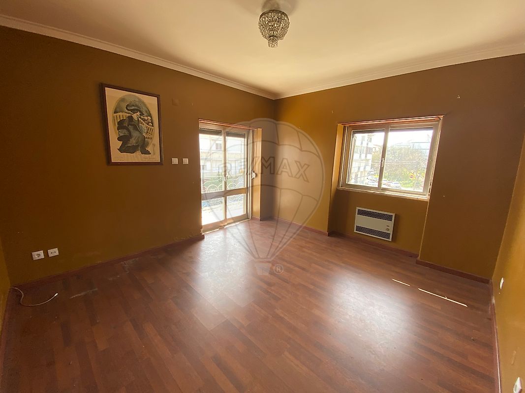 listing 120992242-47 picture-0
