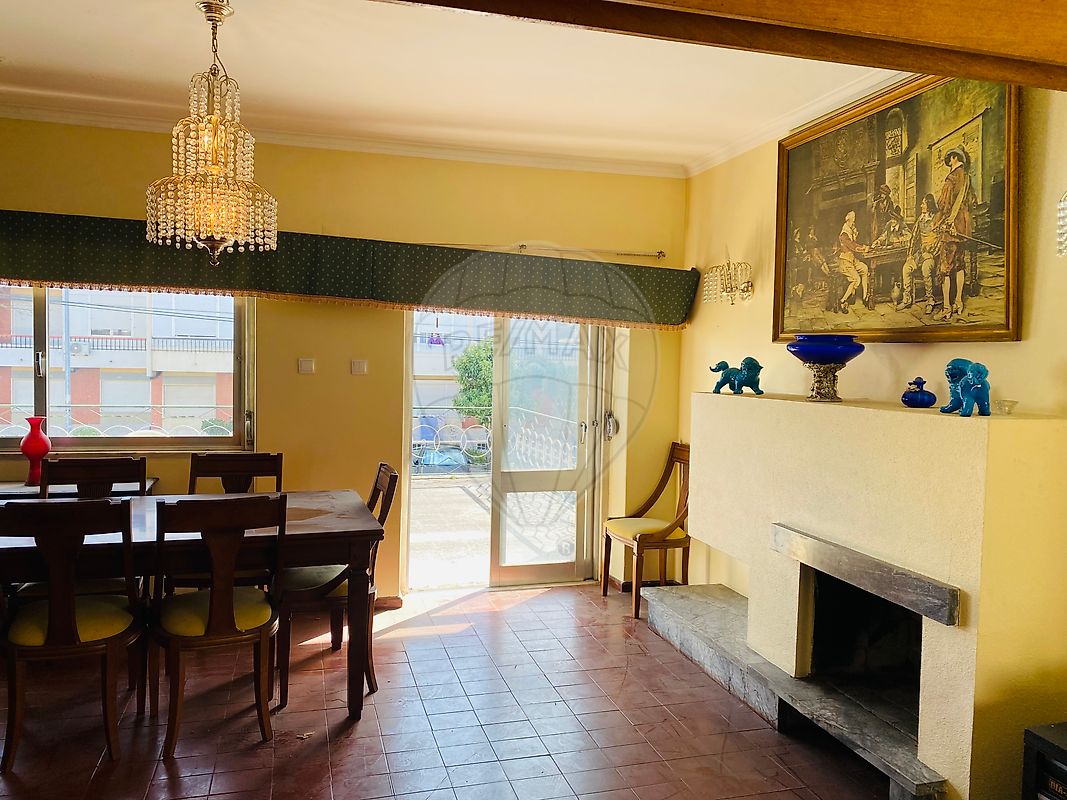 listing 120992242-47 picture-0