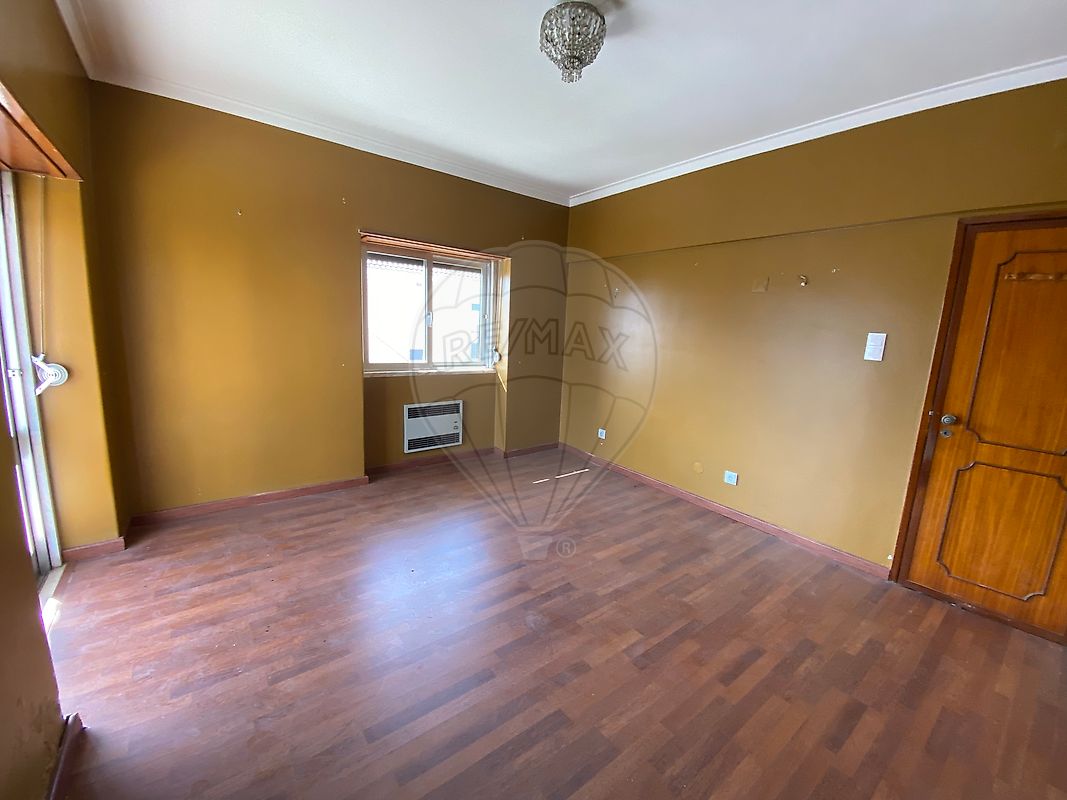 listing 120992242-47 picture-0