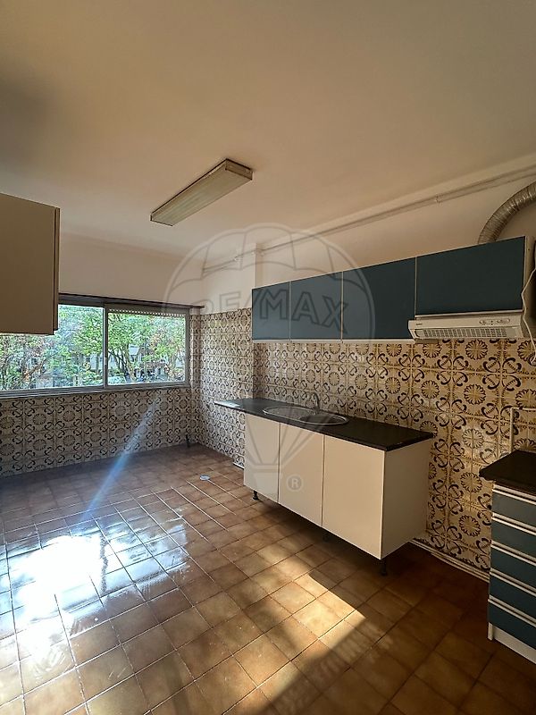 listing 120992095-106 picture-0