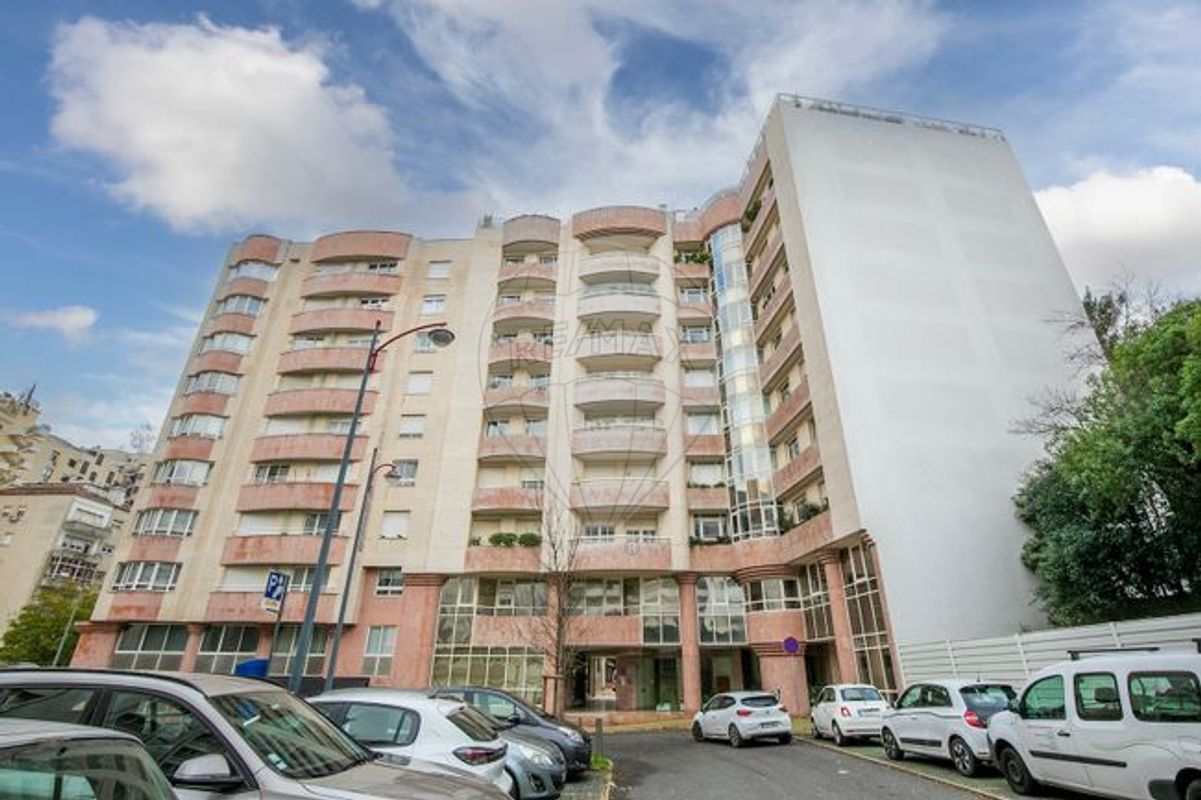 listing 120992626-40 picture-0