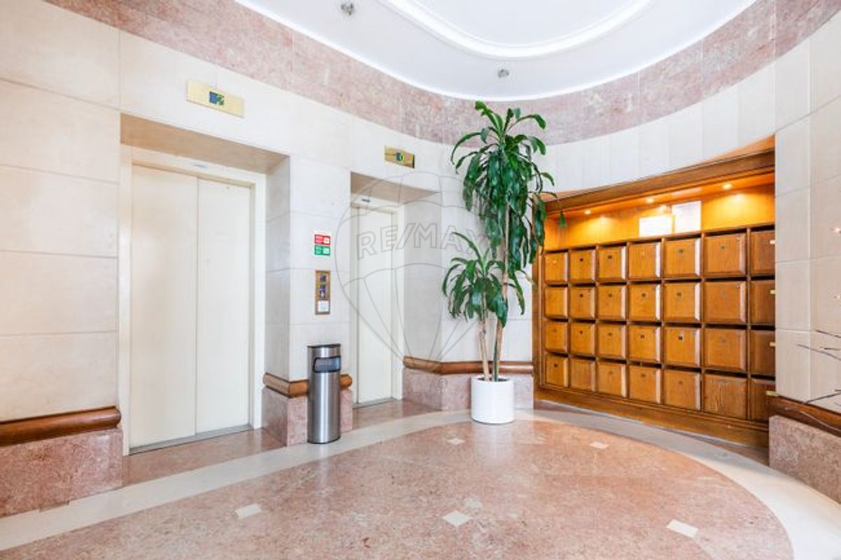 listing 120992626-40 picture-0