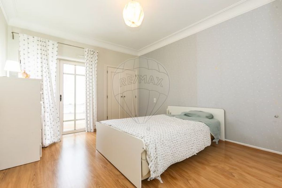 listing 120992626-40 picture-0