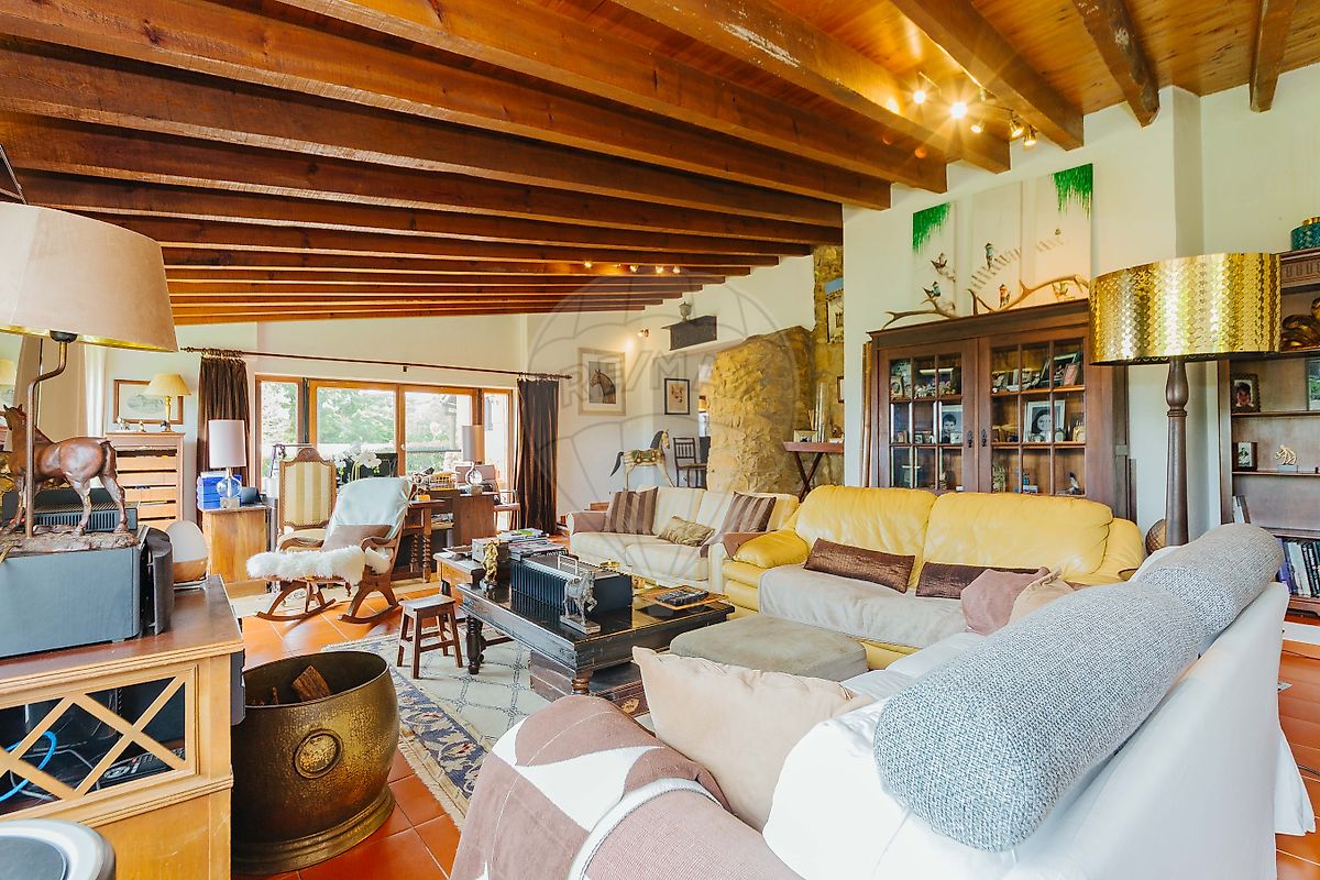 listing 120991397-710 picture-0