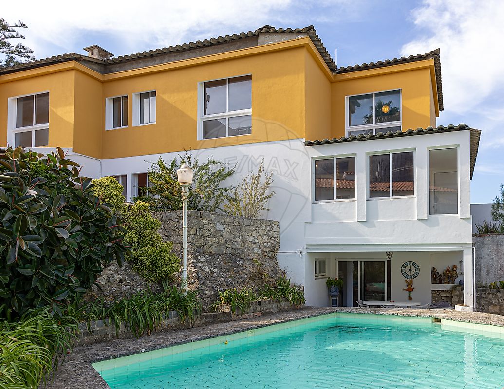 Moradia T5 à venda em Oeiras