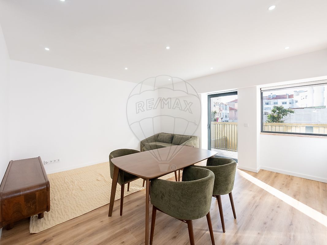 Apartamento T1 para arrendar em Sintra