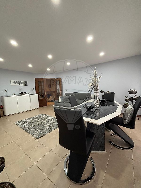 Apartamento T2 à venda em Sintra