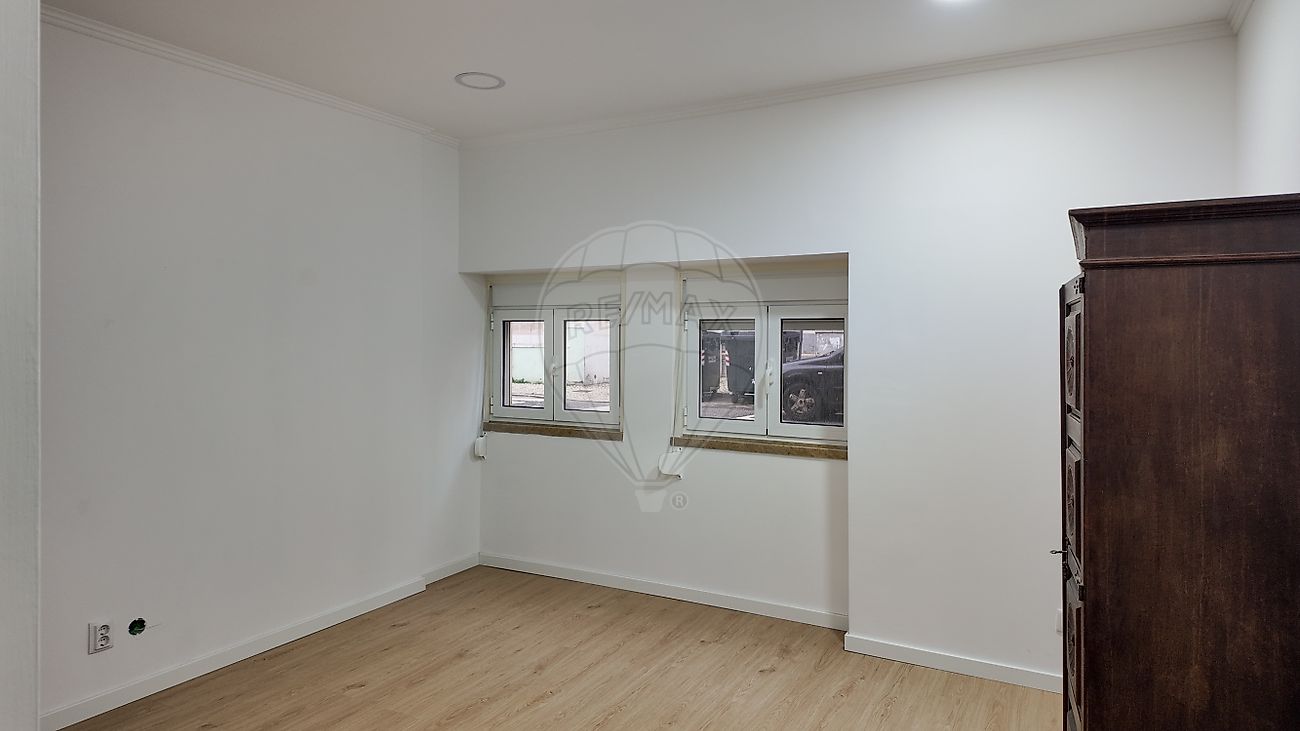 Apartamento T1 à venda em Amadora