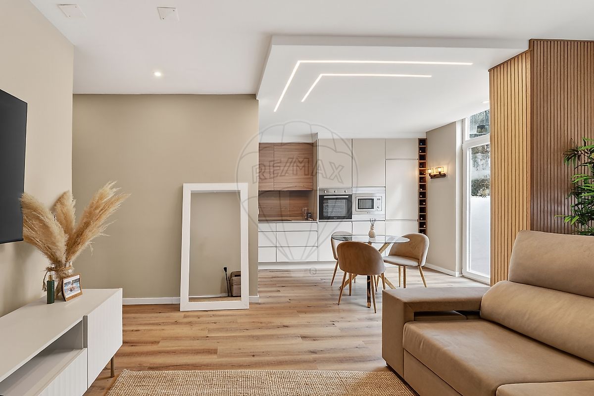 Apartamento T2 à venda em Amadora