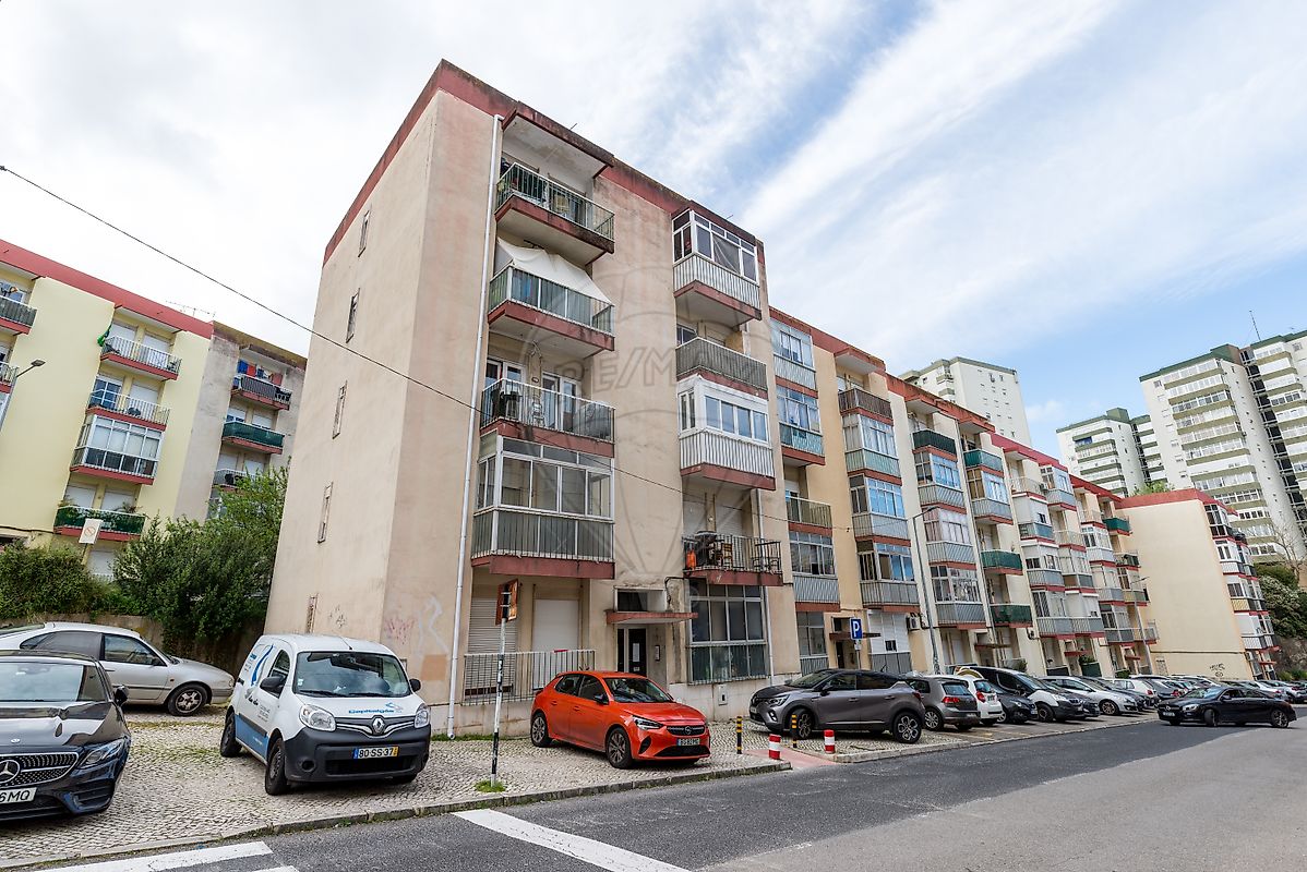 Apartamento T1 à venda em Loures