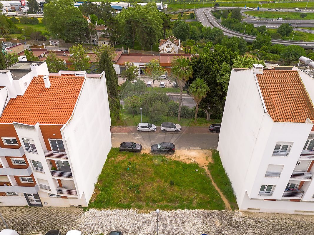 Terreno à venda em Vila Franca de Xira