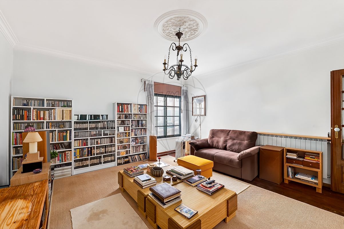 Apartamento T2 à venda em Sintra