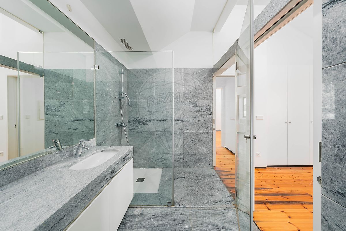 Apartamento T4 em Penha de França 26