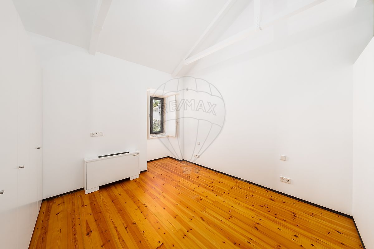 Apartamento T4 em Penha de França 32