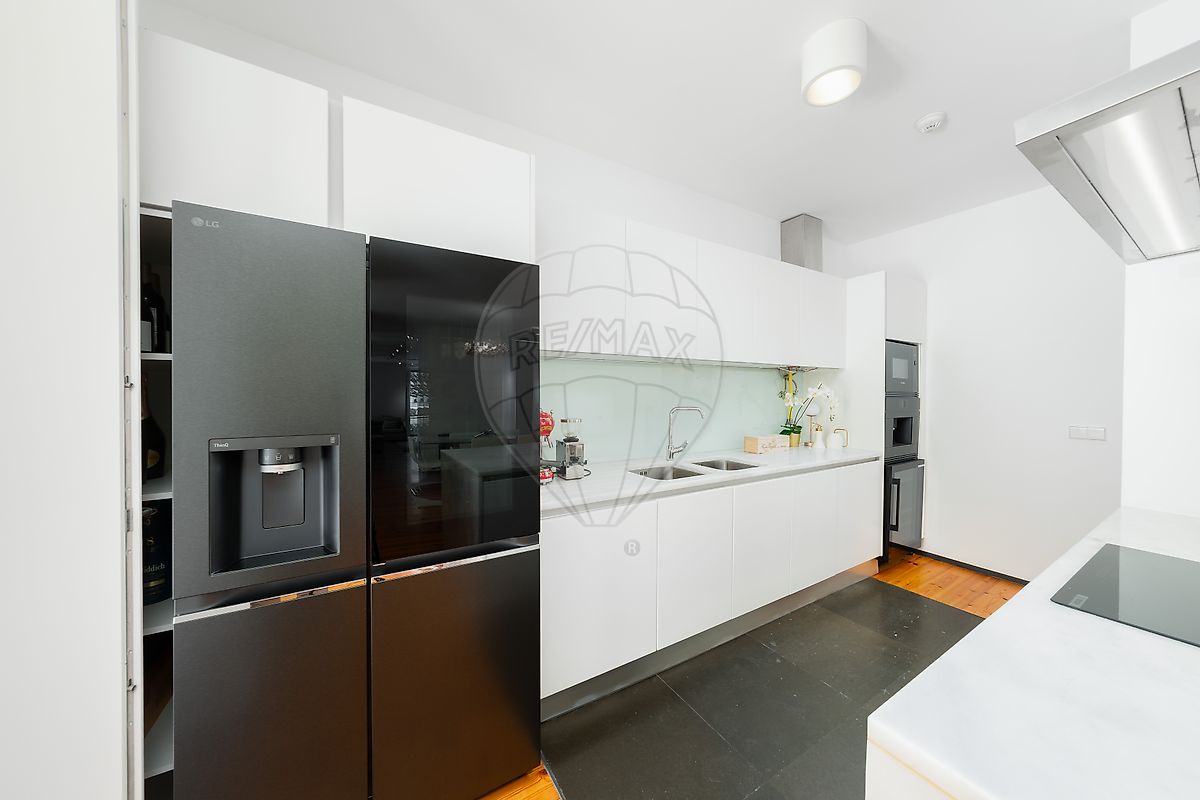 Apartamento T4 em Penha de França 10