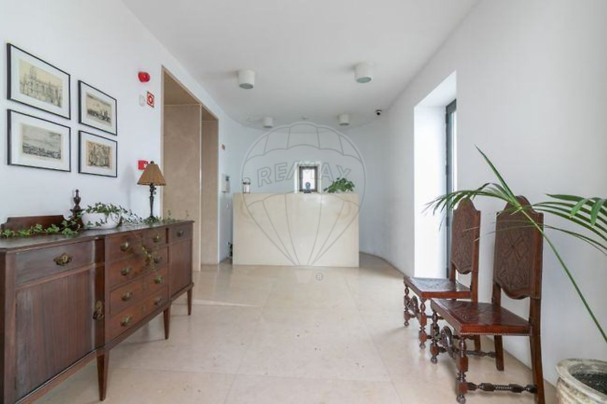 Apartamento T4 em Penha de França 41