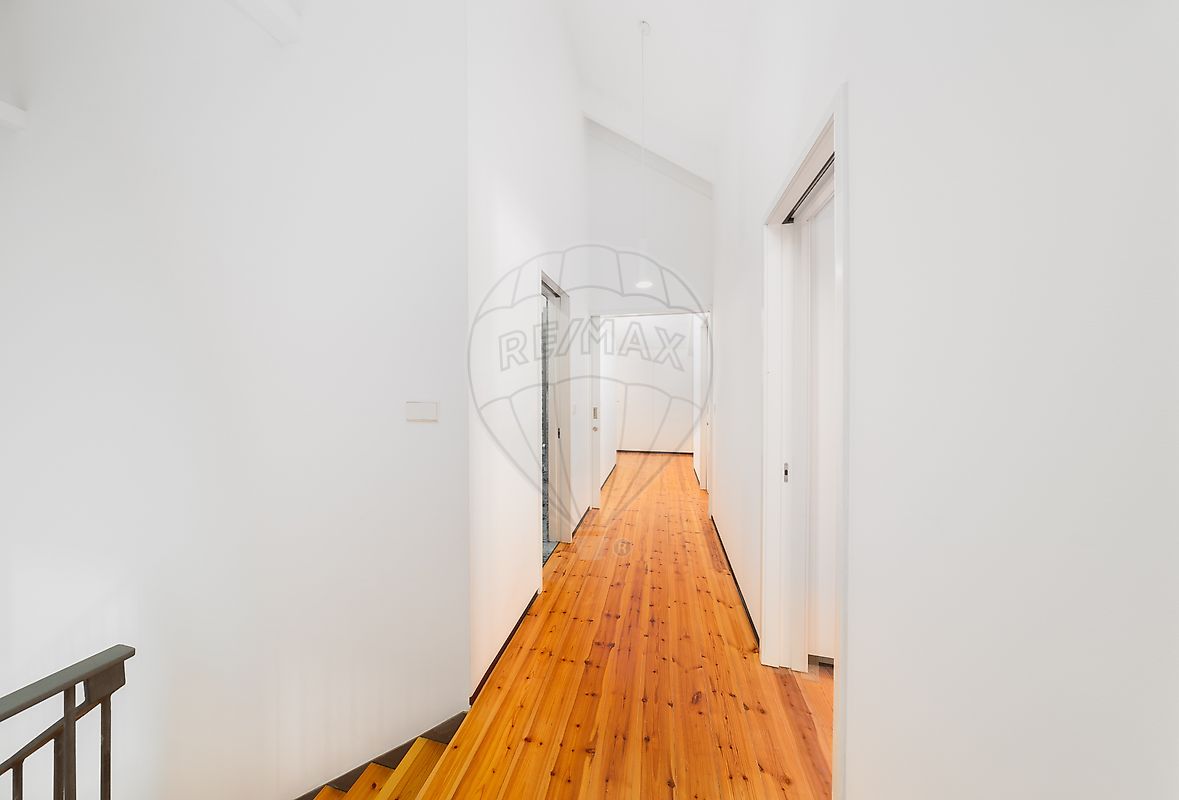 Apartamento T4 em Penha de França 18