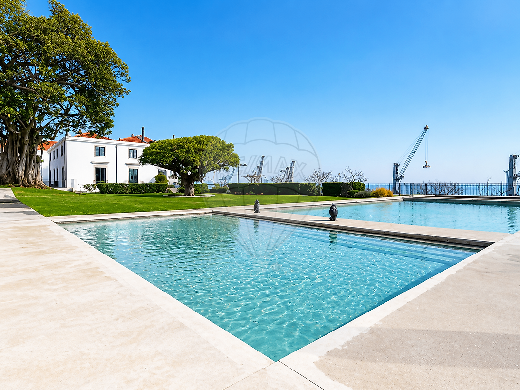 Duplex T4 à venda em Lisboa