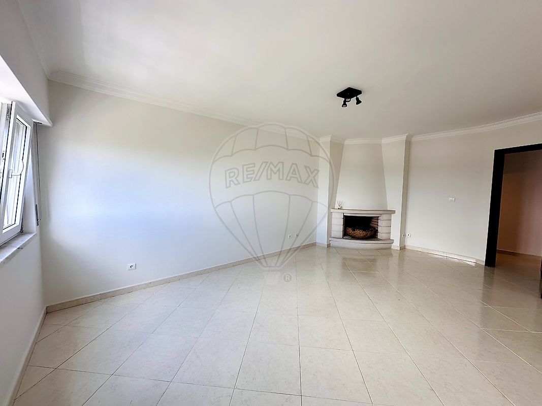 Apartamento T1 em Cacém e São Marcos 5