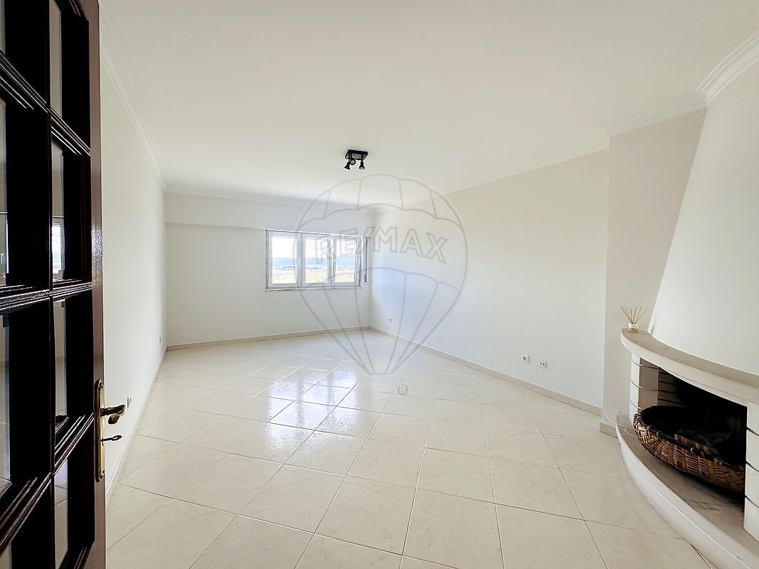Apartamento T1 em Cacém e São Marcos 1