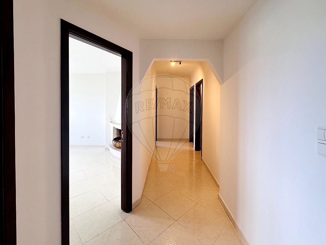 Apartamento T1 em Cacém e São Marcos 2