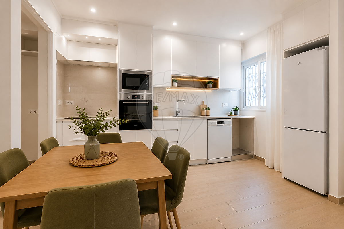 Apartamento T2 à venda em Amadora
