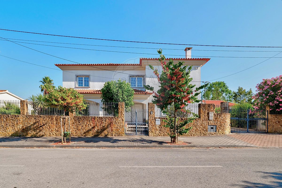 Apartamento T5 à venda em Setúbal