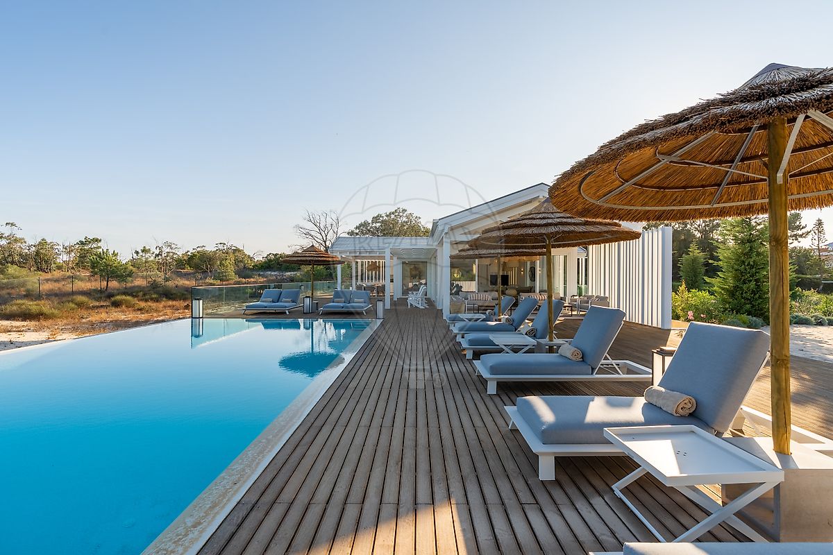 Apartamento T5 à venda em Grândola