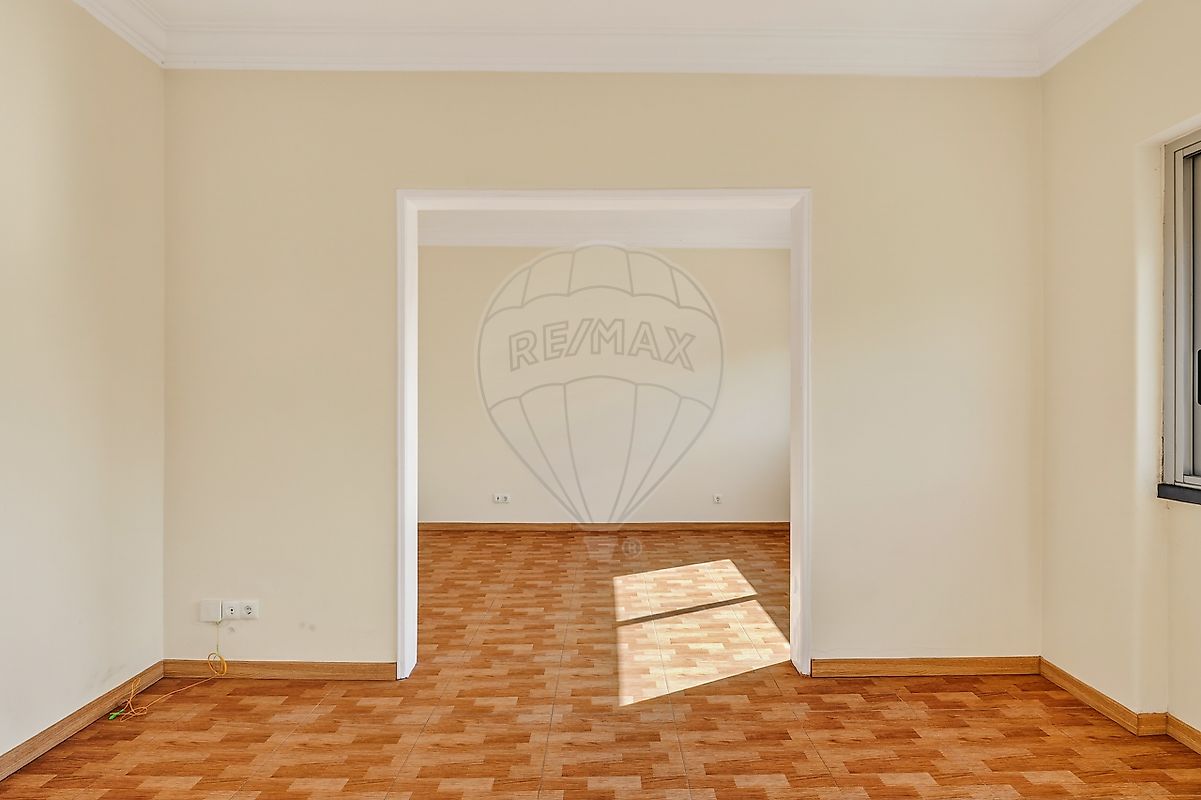 Apartamento T2 à venda em Almada