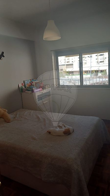 Apartamento T2 à venda em Loures