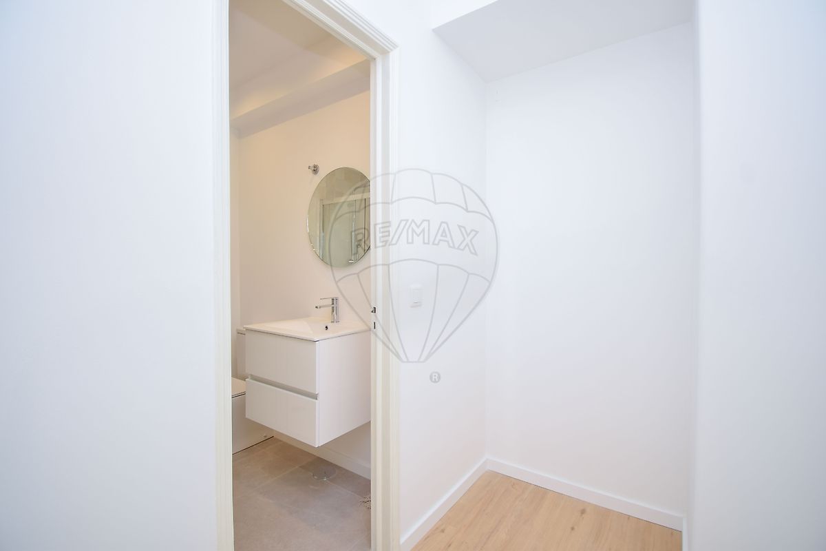 Apartamento T1 para arrendar em Loures