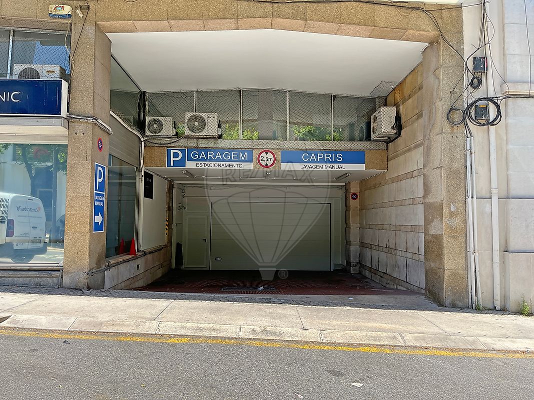 Garagem para arrendar em Lisboa