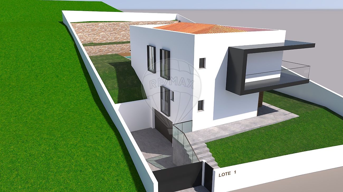Land for sale in Mafra, Portugal — €79,500